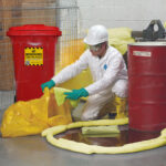 Kit Antiderrames Móvil 65 Galones con Contenedor de Plástico - Líquidos Agresivos HazMat - Imagen 4