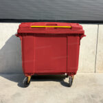Contenedor de Basura 1100 Lts. / 290 Galones color Rojo - Imagen 5